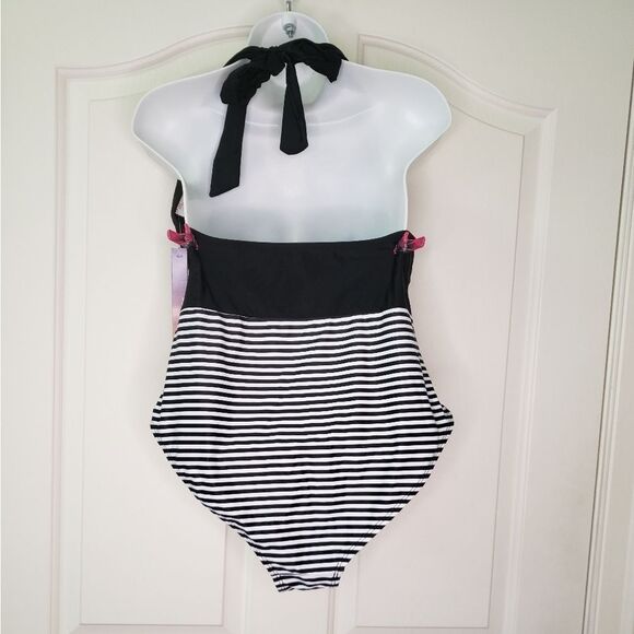 NWT Swimsuit One Piece - Picture 3 of 4